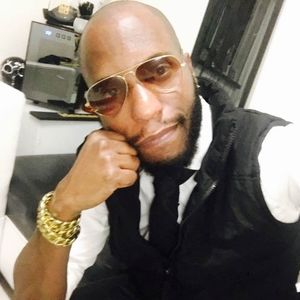 Meet your Posher, Sixto